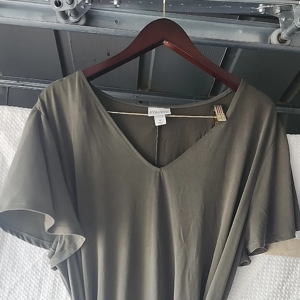 Ava & Viv Olive Maxi Dress - Picture 6 of 8